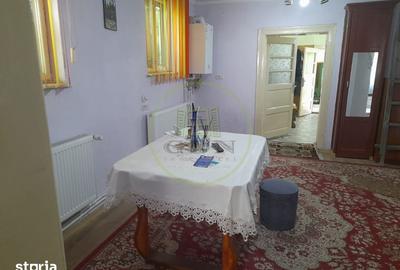 Casă cu 4 camere cu Canalizare în Central - 7