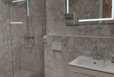Apartament cu 3 camere decomandat în Central - 1