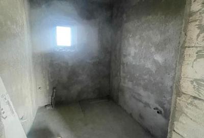 Casă cu 3 camere cu Teren 500 Mp în Malu Mare - 10