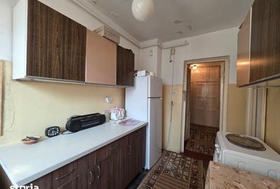 Apartament cu 2 camere decomandat în Astra