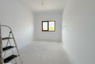 Casă cu 4 camere cu Canalizare în Chișoda - 12