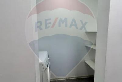 Apartament cu 3 camere decomandat în Alfa