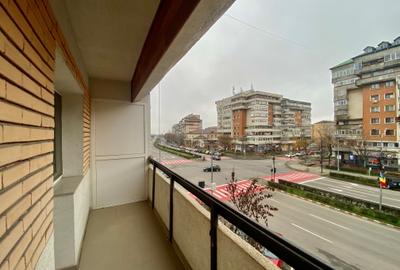 Apartament cu 3 camere decomandat, mobilat în Micro 12 - 24