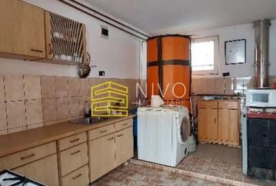 Casă cu 7 camere cu Teren 700 Mp în Praid - 3