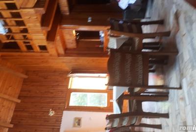 Casă cu 5 camere cu Teren 2345 Mp în Breaza - 1