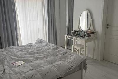 Apartament cu 3 camere decomandat în Aviației