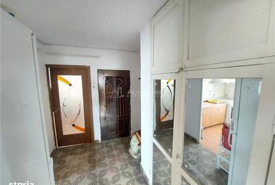Apartament cu 2 camere decomandat în Central - 2