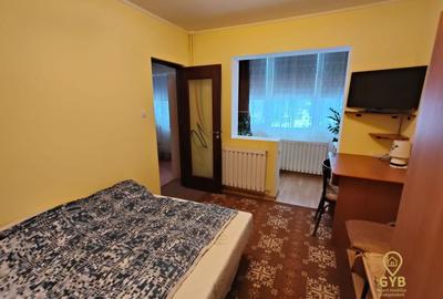 Apartament cu 2 camere semidecomandat, mobilat în Valenta