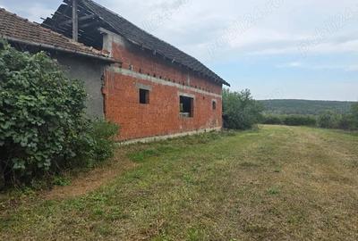 Casă cu 5 camere cu Teren 2670 Mp în Haieu - 1