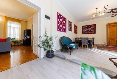 Casă individuală cu 7 camere cu Canalizare în Central - 8