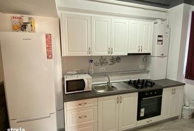 Apartament cu 2 camere decomandat în Universitate