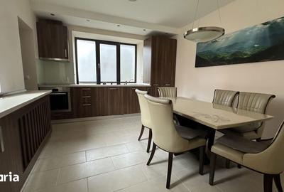 Casă cu 4 camere cu Teren 188 Mp în Central - 2