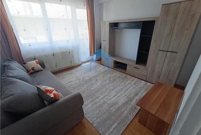 Apartament cu 2 camere decomandat în Zorilor