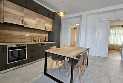 Apartament cu 3 camere în Central