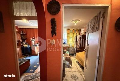 Apartament cu 4 camere în Micro 17
