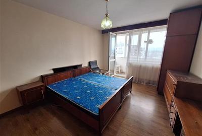 Apartament cu 3 camere decomandat în Orizont