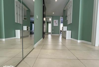 Apartament cu 4 camere decomandat în Ștefăneștii de Jos
