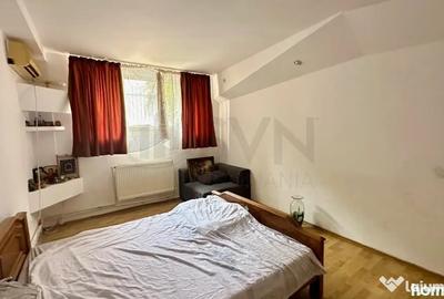 Casă cu 7 camere cu Teren 180 Mp în Vatra Luminoasă