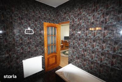 Casă cu 7 camere cu Teren 450 Mp în Clăbucet - 14