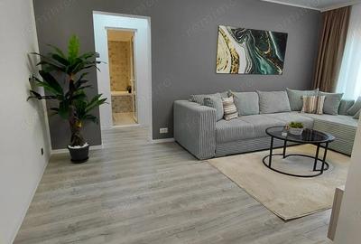 Apartament cu 3 camere semidecomandat în Micro 16 - 2