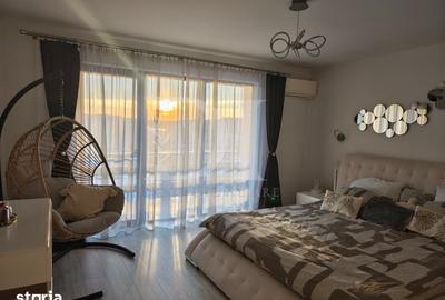 Duplex cu 4 camere cu Canalizare în Florești
