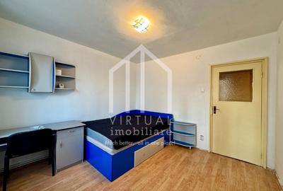 Apartament cu 3 camere decomandat în Vasile Aaron