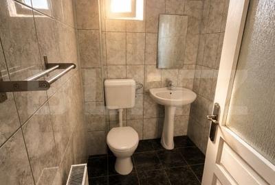 Apartament cu 5 camere în Central