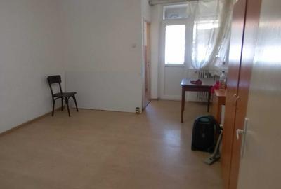 Garsonieră semidecomandată în Calea București - 4