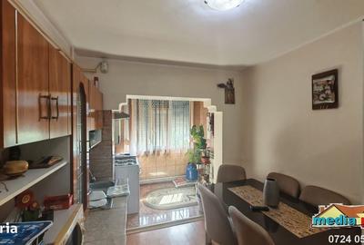 Apartament cu 2 camere decomandat în Sârbi