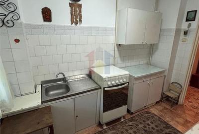Apartament cu 2 camere semidecomandat în Hipodrom
