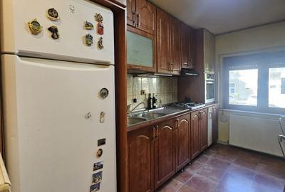 Apartament cu 3 camere decomandat în Cantemir - 14