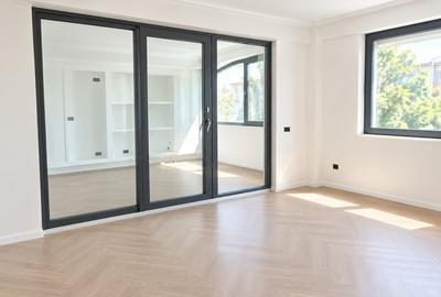 Apartament cu 3 camere decomandat în 1 Mai