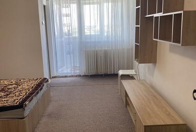 Garsonieră decomandată în Central - 4