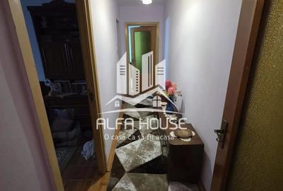 Apartament cu 3 camere semidecomandat în Micro II - 5