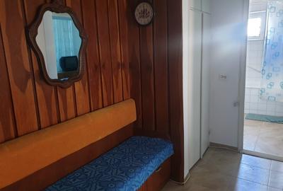 Apartament cu 2 camere decomandat în Boldești
