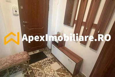 Apartament cu 3 camere semidecomandat în Cișmigiu
