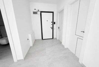 Apartament cu 3 camere decomandat în Exterior Vest