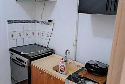 Garsonieră decomandată în Bartolomeu