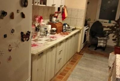 Garsonieră decomandată în Tractorul