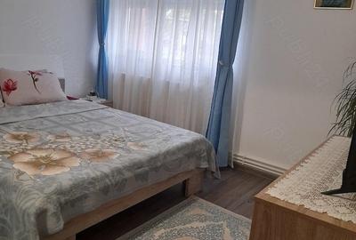 Apartament cu 3 camere decomandat în Central - 1