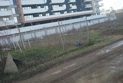 Teren de 400 mp, în Central