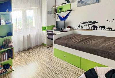 Apartament cu 4 camere decomandat în Zorilor - 1