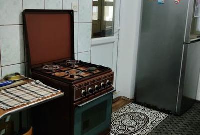 Casă cu 4 camere cu Teren 60 Mp în Central - 4