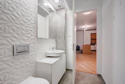 Apartament cu 3 camere decomandat în Nord