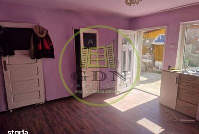 Casă cu 3 camere cu Teren 650 Mp în Central