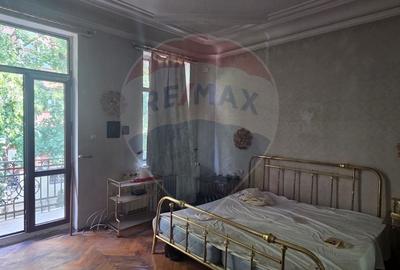 Apartament cu 3 camere decomandat în Armeneasca - 4
