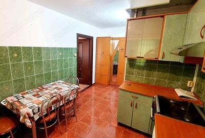 Apartament cu 2 camere semidecomandat în Micro I - 1