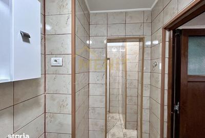 Casă cu 4 camere semidecomandat cu Canalizare în Mihai Bravu - 13