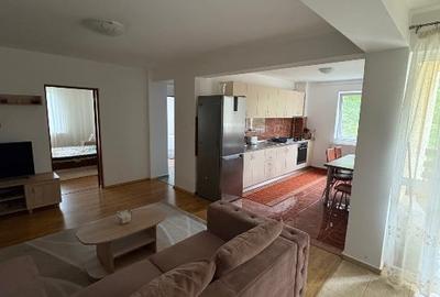 Apartament cu 3 camere decomandat, mobilat în Unirea