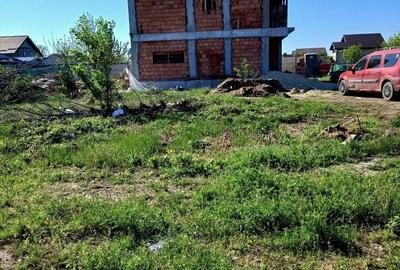 Teren de 517 mp, în Domnești
